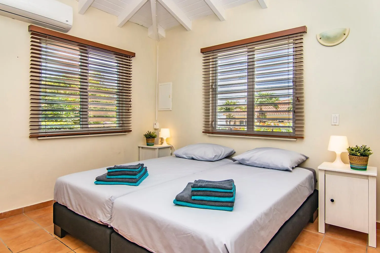 Vakantievilla Kas Di Goso In Jan Thiel Tatil Evi